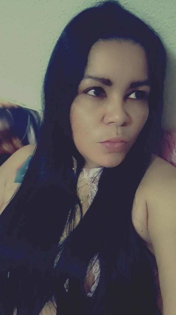 Chica busca chico en Granada: 