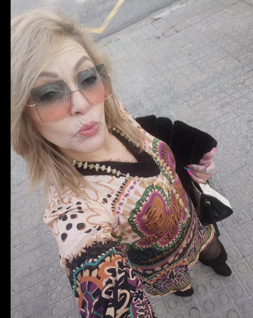 Chica busca chico en Barcelona: 