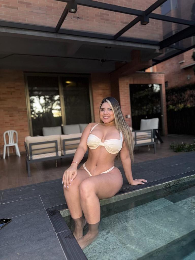 Chica busca chico en Tenerife: 