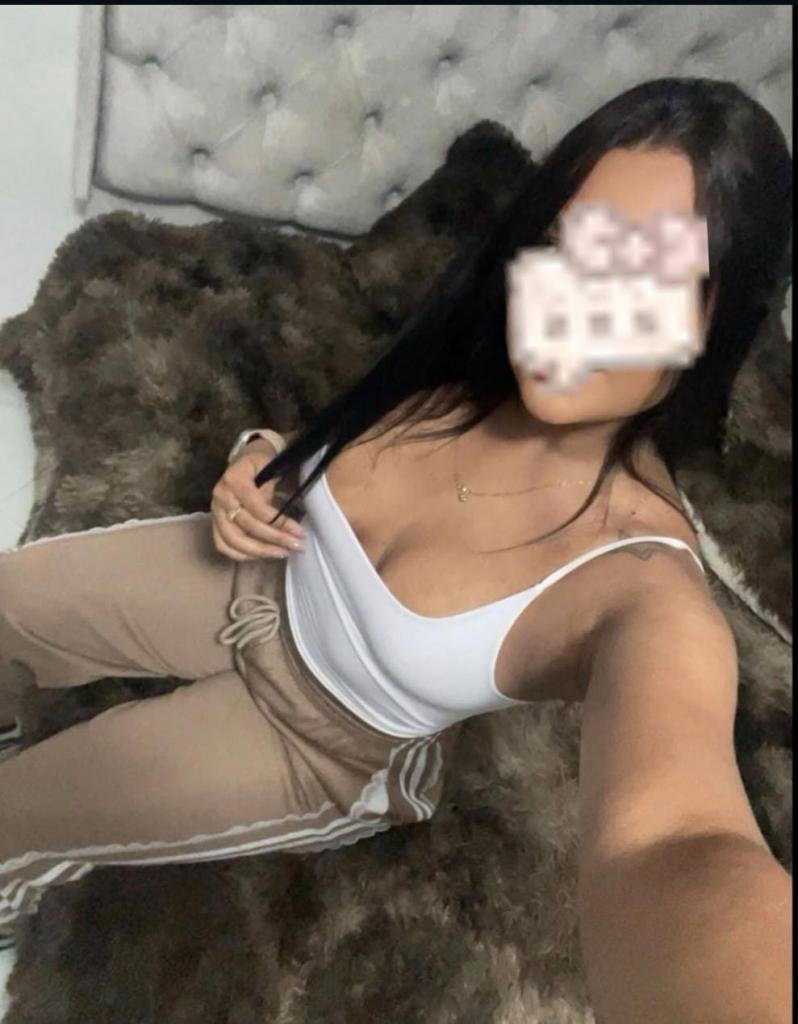 Chica busca chico en Almería: 