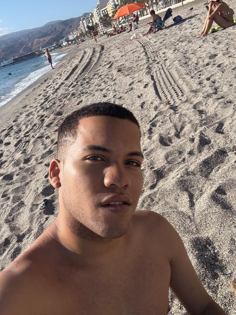 603161893: Chico busca chica en Córdoba