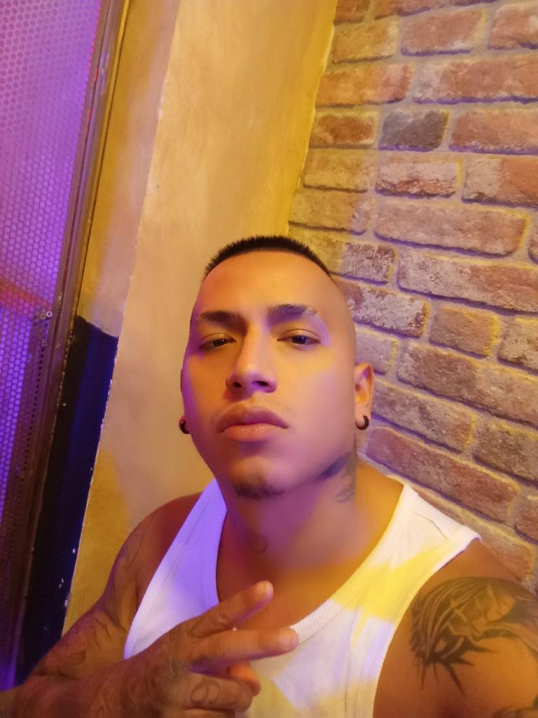 Chico busca chica en Barcelona: 