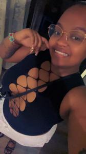 613696413: Chica busca chico en Málaga