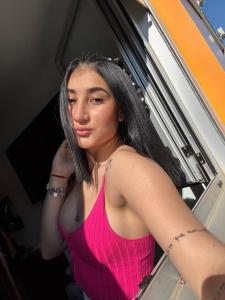 602552930: Chica busca chico en Málaga
