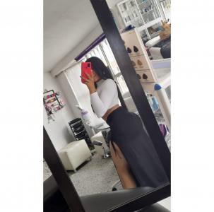 643514642: Chica busca chico en Cantabria