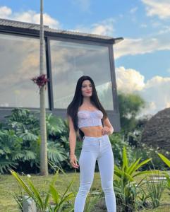 613479866: Chica busca chico en Lérida