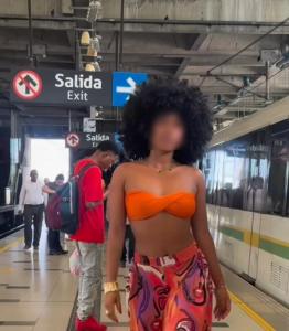 663195950: Chica busca chico en Tarragona