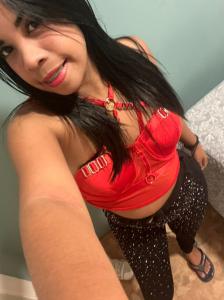 664039705: Chica busca chico en Barcelona