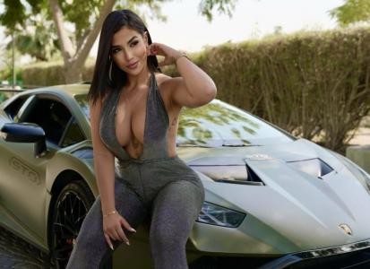 612235963: Chica busca chico en Ibiza
