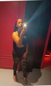 673999617: Chica busca chico en Granada