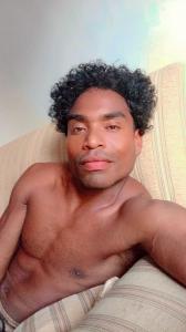 615649597: Chico busca chica en Sevilla