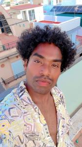 615649597: Chico busca chica en Sevilla