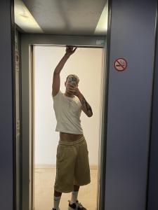 661592998: Chico busca chica en Granada