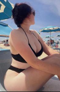 691482245: Chica busca chico en Sevilla