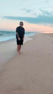 634215221: Chico busca chica en Barcelona