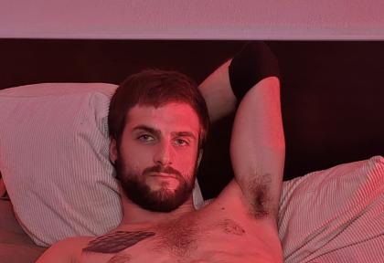 675103718: Chico busca chica en Barcelona