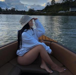 603843383: Chica busca chico en Cantabria