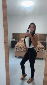 697624169: Chica busca chico en Málaga