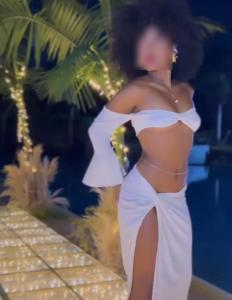 663195950: Chica busca chico en Tarragona