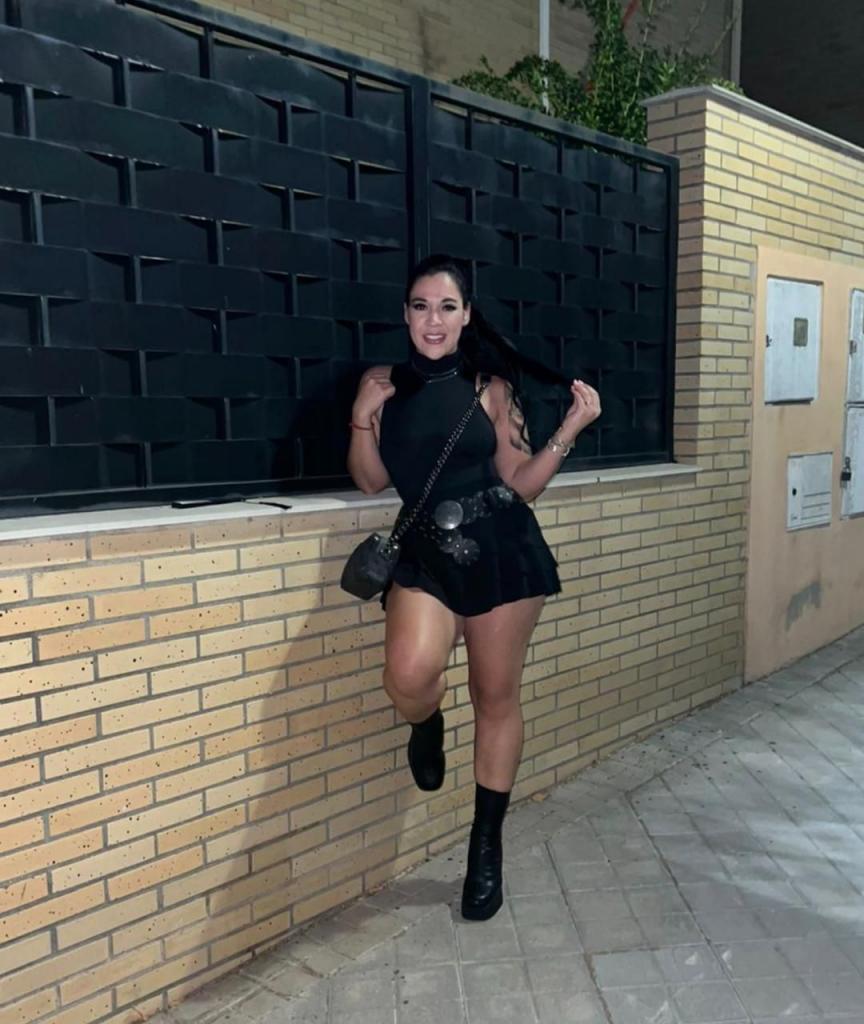 Chica busca chico en Málaga: Chica busca chico