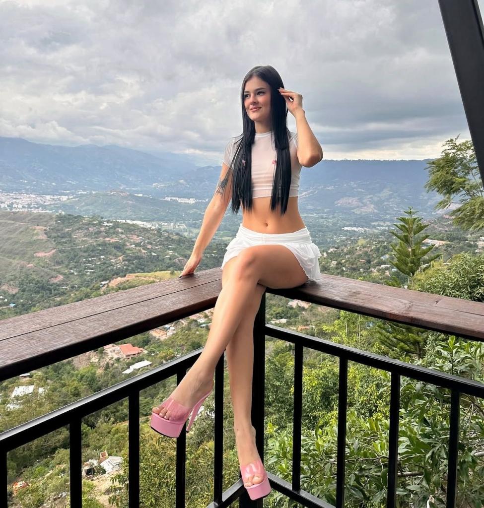 634828935: Chica busca chico en Cantabria