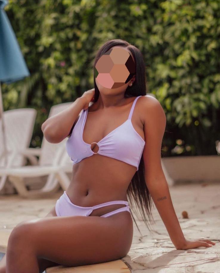 Chica busca chico en Almería: 