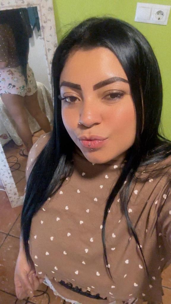 602035431: Chica busca chico en Barcelona