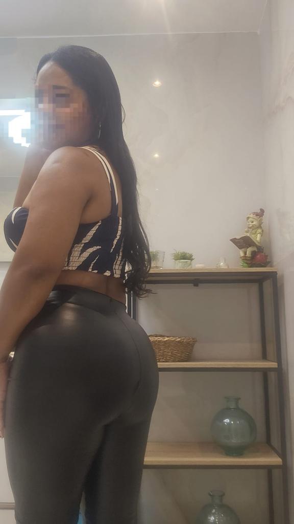 Chica busca chico en Granada: 