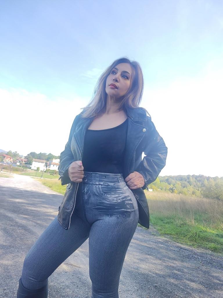 Chica busca chico en Asturias: 