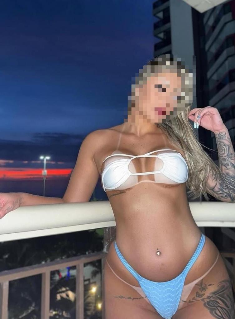 Chica busca chico en Almería: 