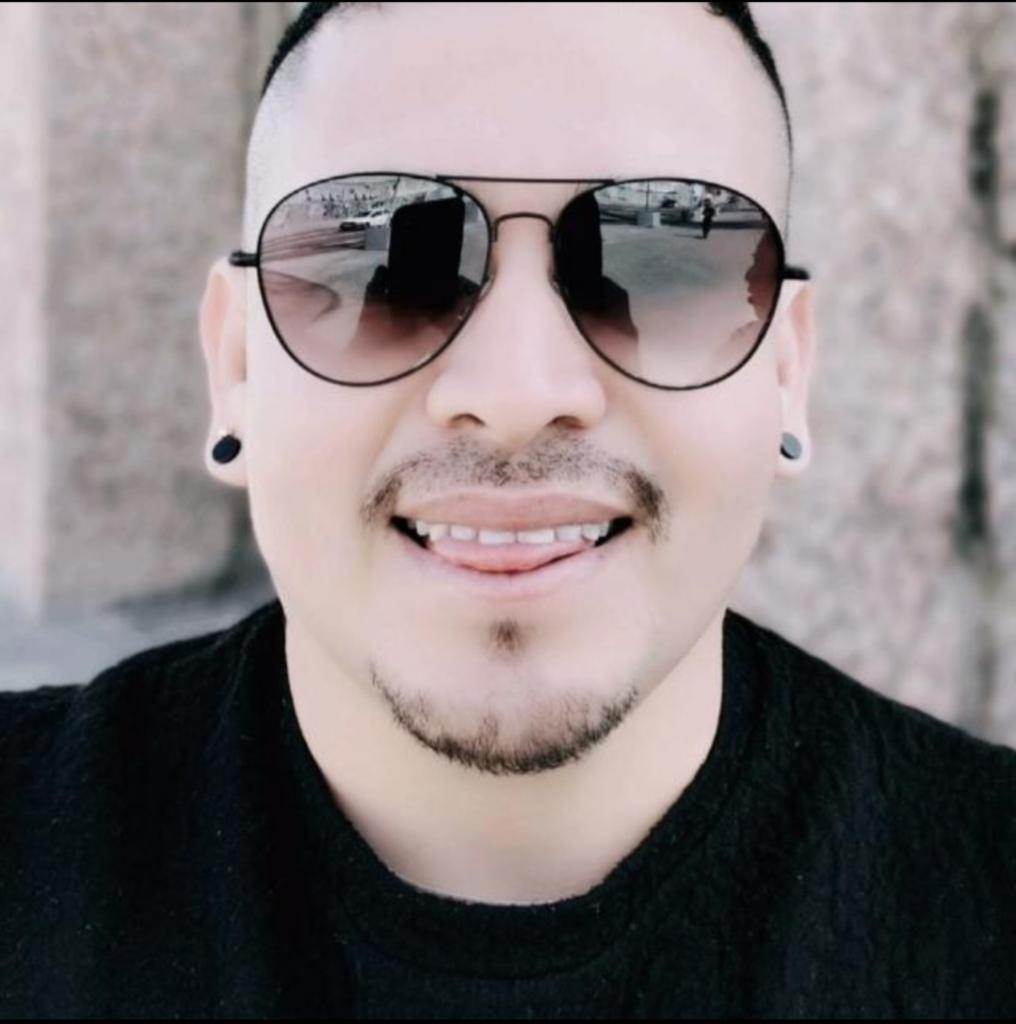 634215221: Chico busca chica en Barcelona