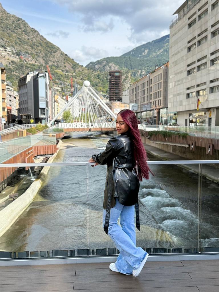 Chica busca chico en Lérida: 