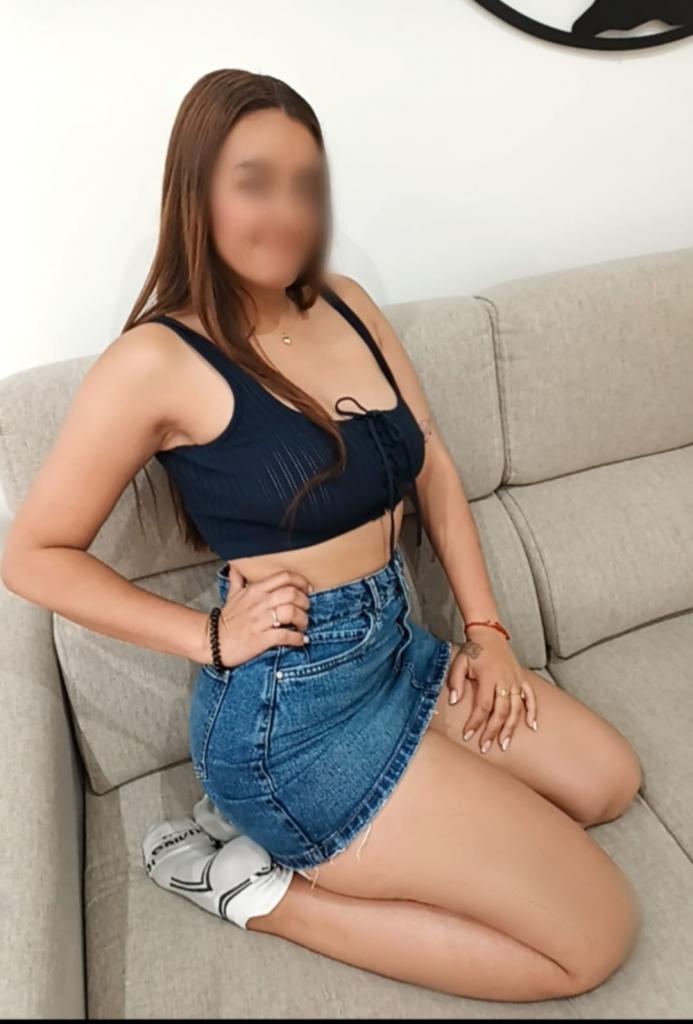 Chica busca chico en Granada: 