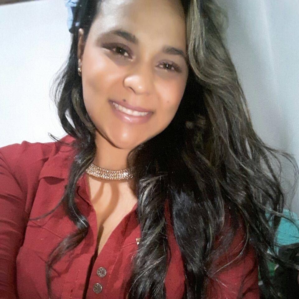 613835801: Chica busca chico en Tarragona