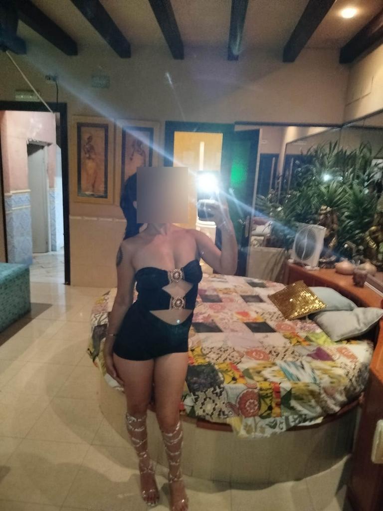 Chica busca chico en Sevilla: 