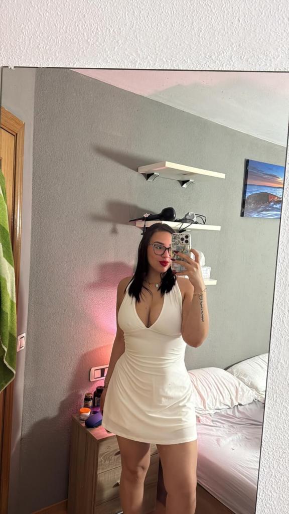 Chica busca chico en Ibiza: 