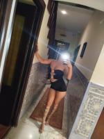 671134267: Chica busca chico en Sevilla