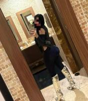 673559294: Chica busca chico en Barcelona