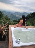 613838609: Chica busca chico en Málaga