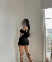 664630320: Chica busca chico en Sevilla