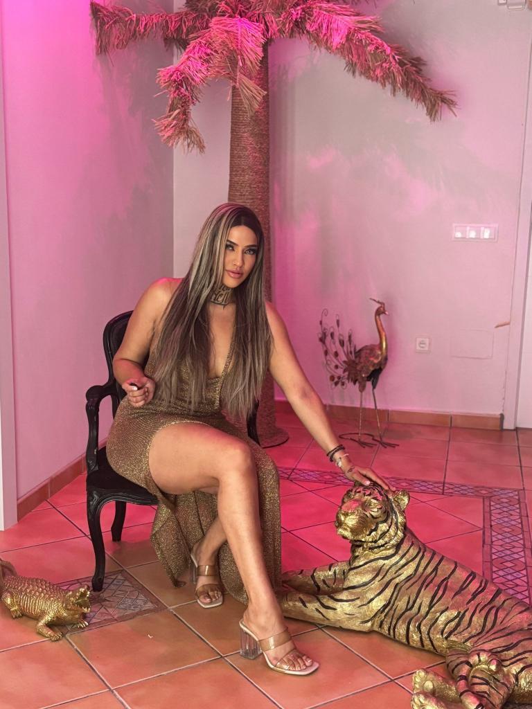 Chica busca chico en Ibiza: 