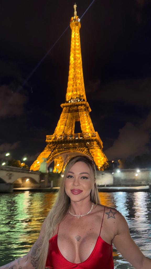 647945877: Chica busca chico en Navarra