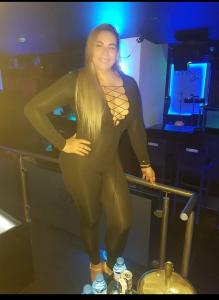Chica busca chico en Cádiz: 