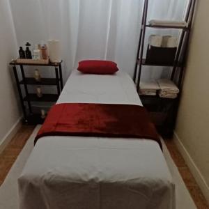 619079266: Chica busca chico en Navarra