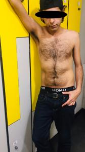 681250831: Chico busca chica en Barcelona