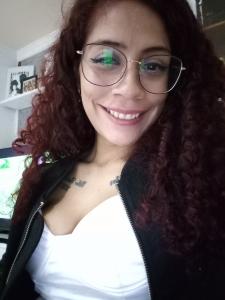 613204561: Chica busca chico en Madrid