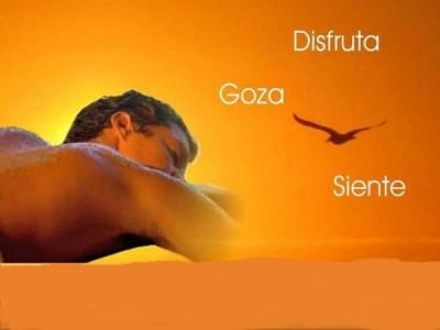 645225090: Chica busca chico en Sevilla