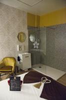 667582307: Chica busca chico en Madrid