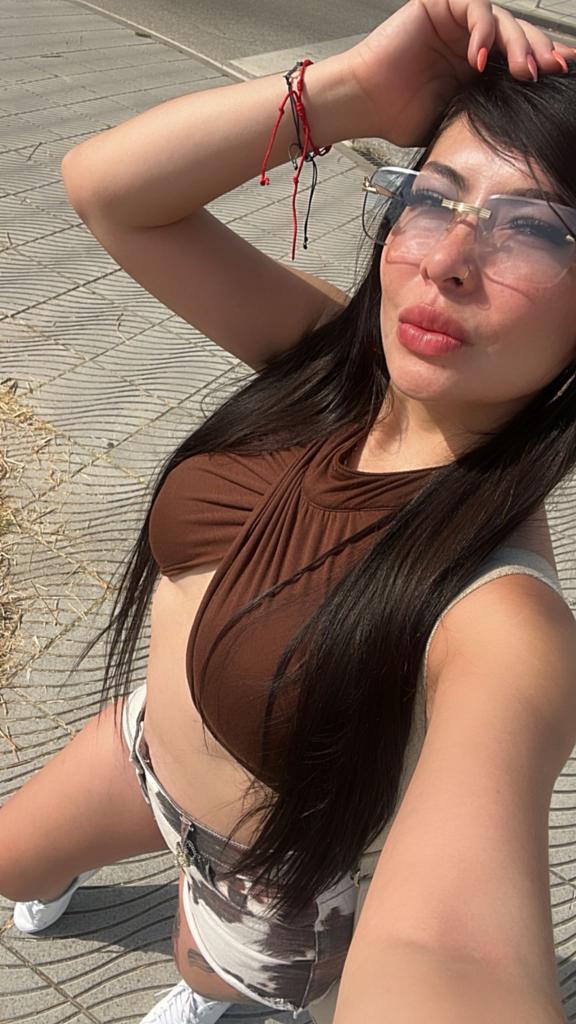 643015122: Chica busca chico en Almería