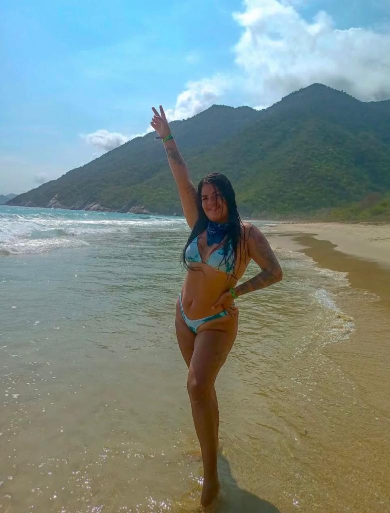 604268720: Chica busca chico en Málaga